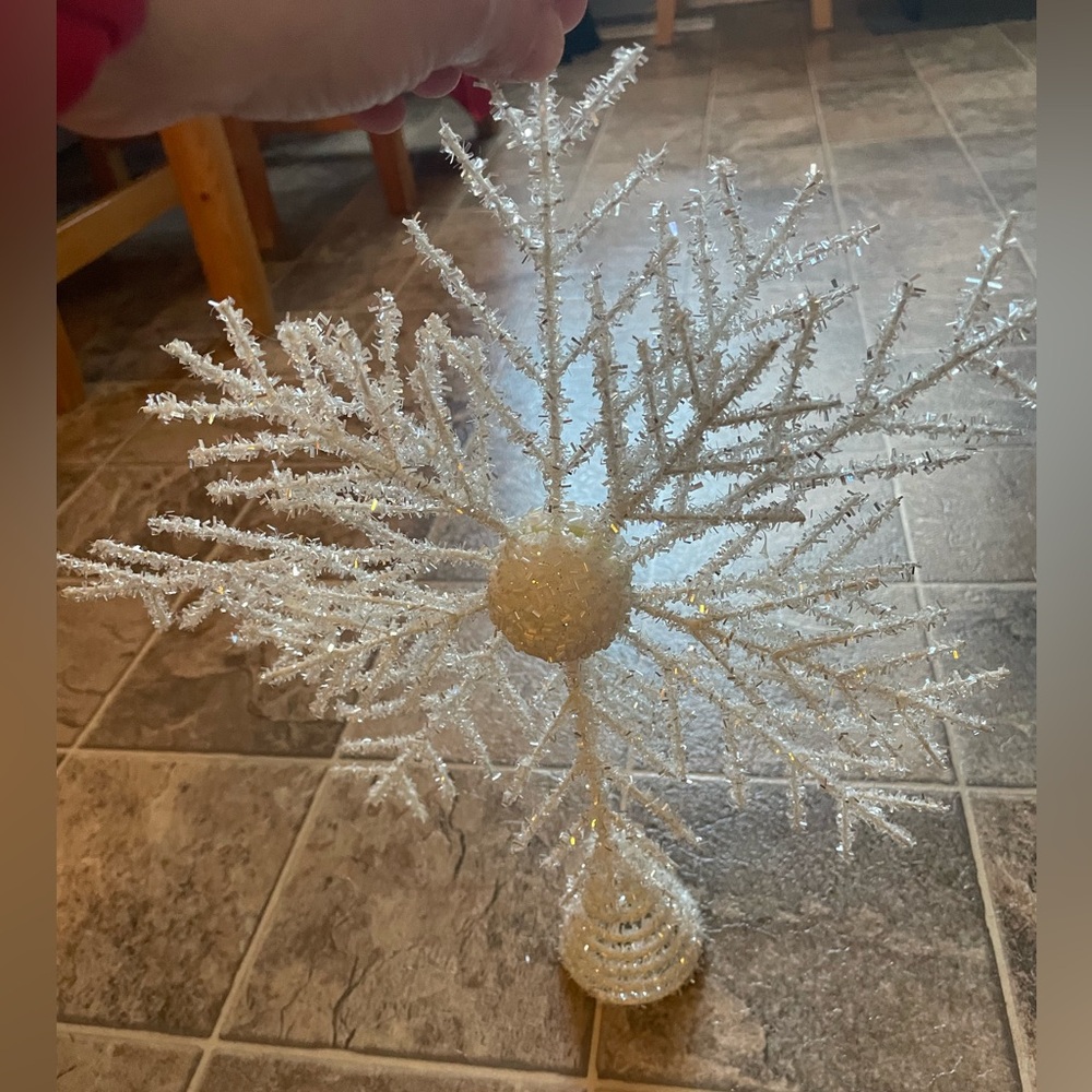 Sparkling White Snowflake Tree Topper - Picture 6 of 6